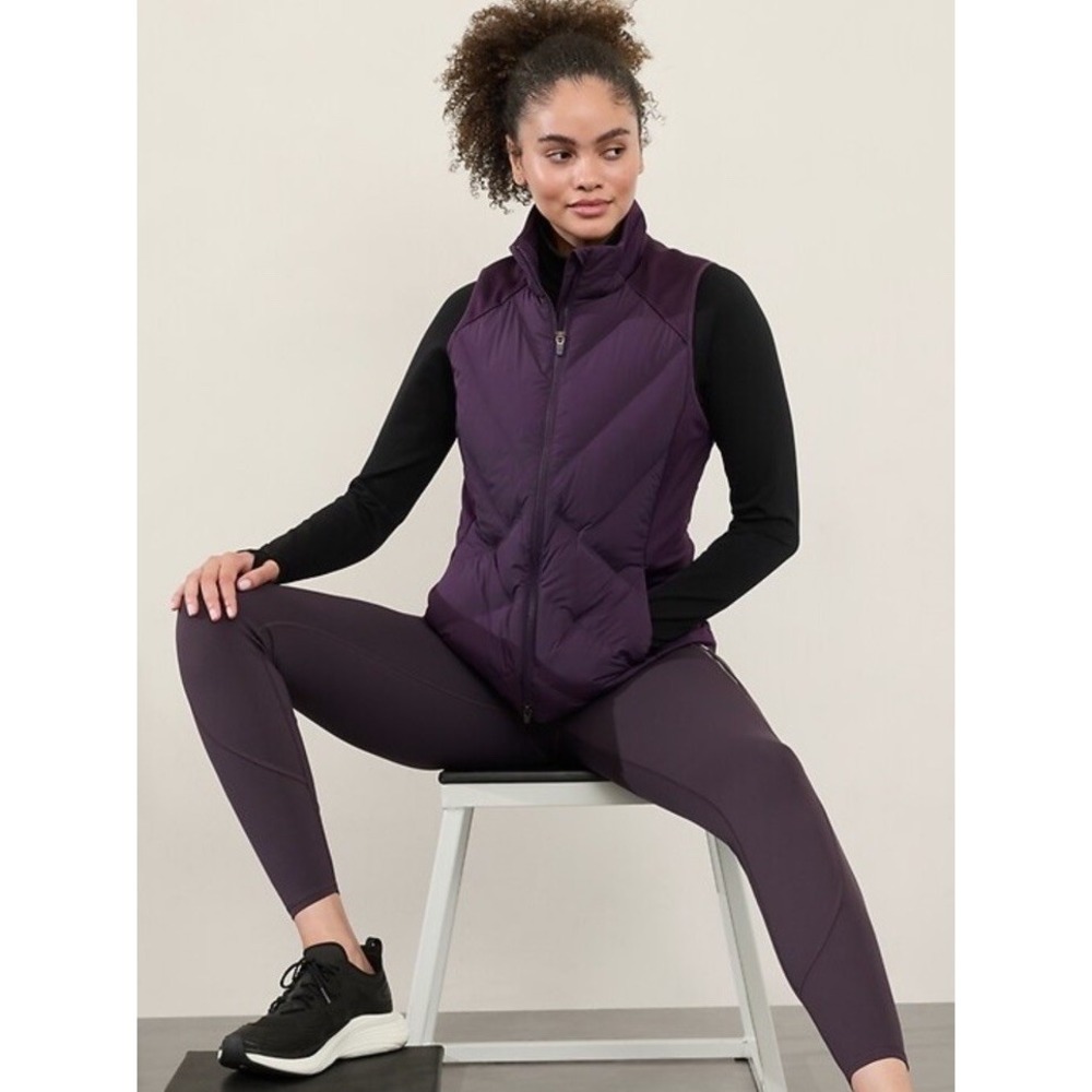 Athleta Inlet Vest Size XL Goose Down Puffer Zip Up Pockets Spiced Cabernet